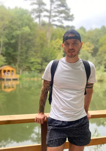 Я Gregory, 29, знакомлюсь для постоянных отношений в Уфе