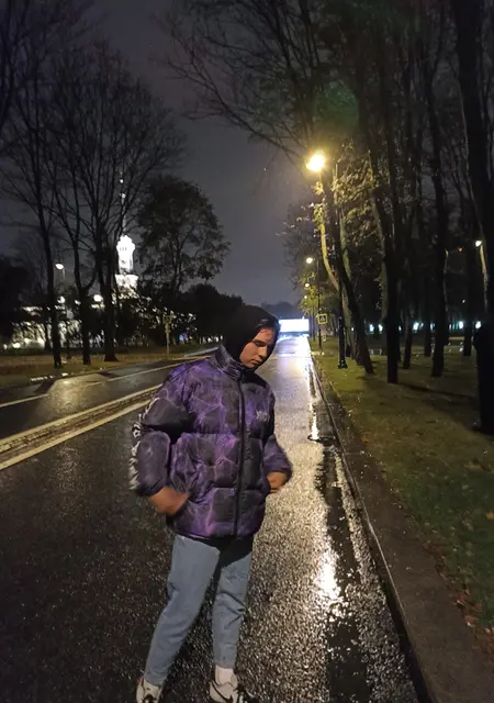 Я Максим, 21, из Великого Устюга, ищу знакомства без обязательств