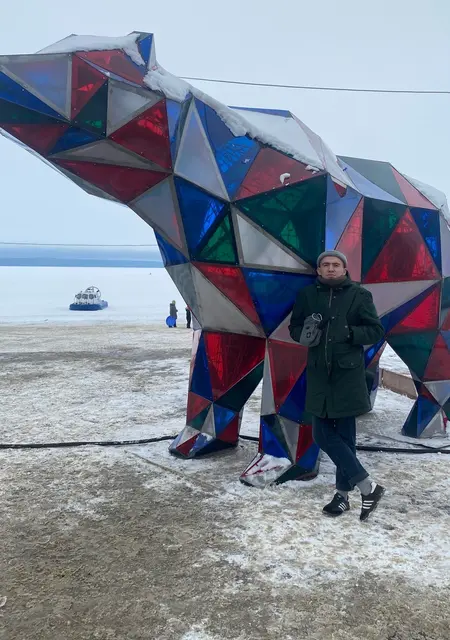 Я Aleksei, 21, из Петрозаводска, ищу знакомства без обязательств