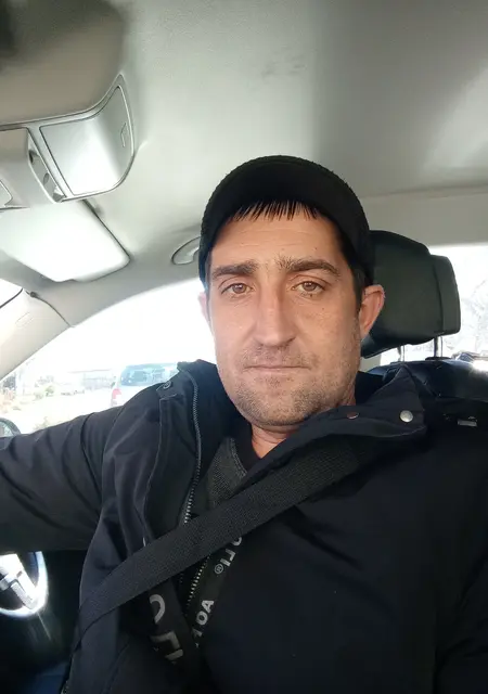 Я Александр, 41, из Ленинска-Кузнецкого, ищу знакомство для приятного времяпровождения