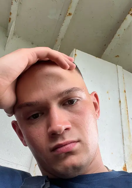 Vladimir из Керчи, ищу на сайте знакомства на одну ночь