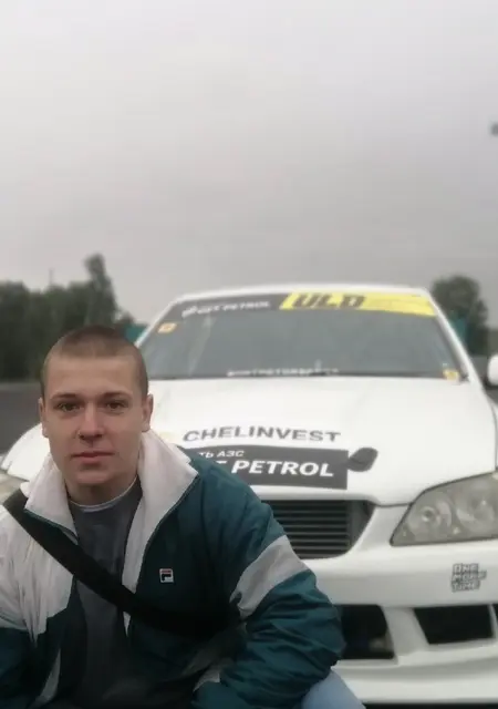 Кирилл из Екатеринбурга, мне 19, познакомлюсь на одну ночь