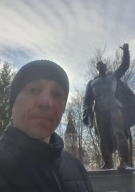 Я Андрей, 39, из Кемерово, ищу знакомства на одну ночь