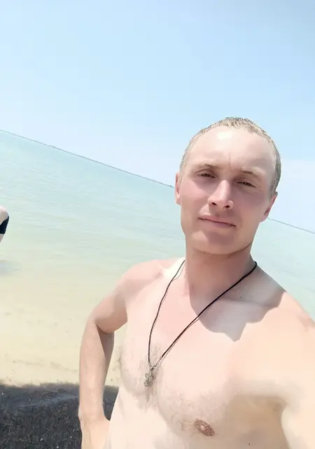 Алексей из Темрюка, мне 36, познакомлюсь на одну ночь