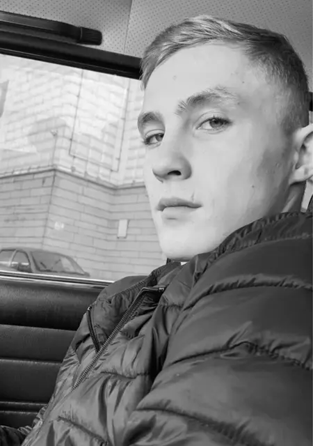 Я Даня, 21, знакомлюсь для вирта в Москве