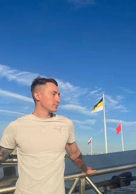 Тимур из Магадана, ищу на сайте открытые отношения