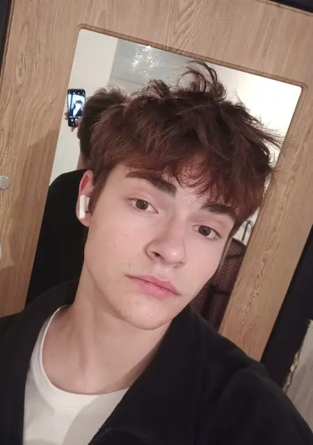 Кирилл из Череповца, ищу на сайте знакомства на одну ночь