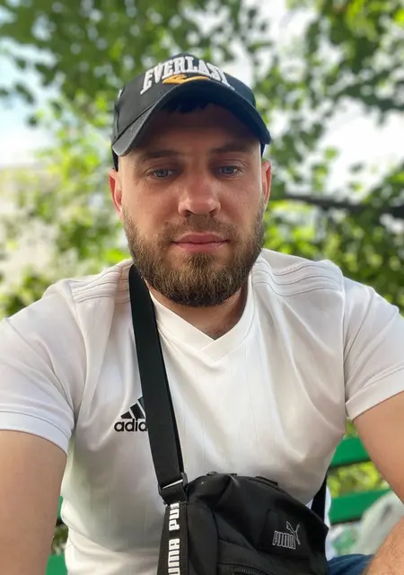 Антон из Губкина, ищу на сайте постоянные отношения