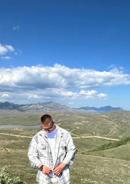 Стас из Севастополя, ищу на сайте знакомства на одну ночь