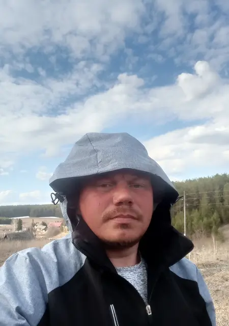 Максим из Алапаевска, мне 35, познакомлюсь для постоянных отношений