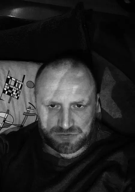 Я Макс, 40, знакомлюсь без обязательств в Казани