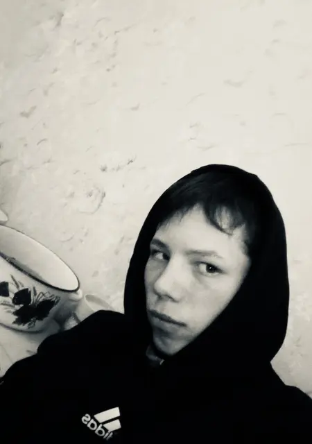 Александр из Братска, мне 20, познакомлюсь для постоянных отношений