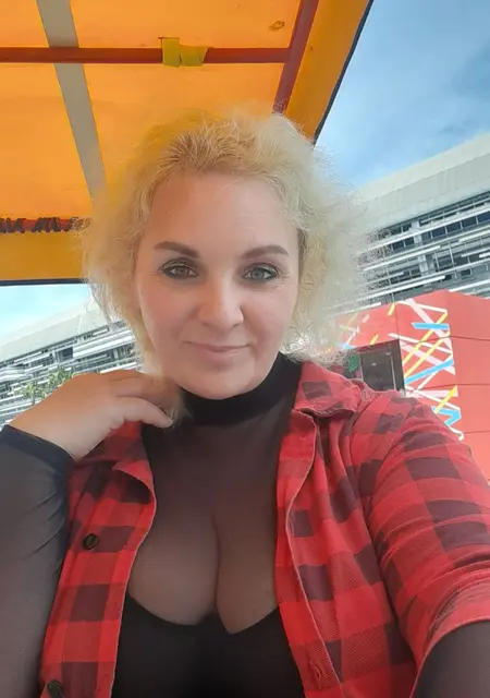 Я Наталья, 48, знакомлюсь для приятного времяпровождения в Сочи