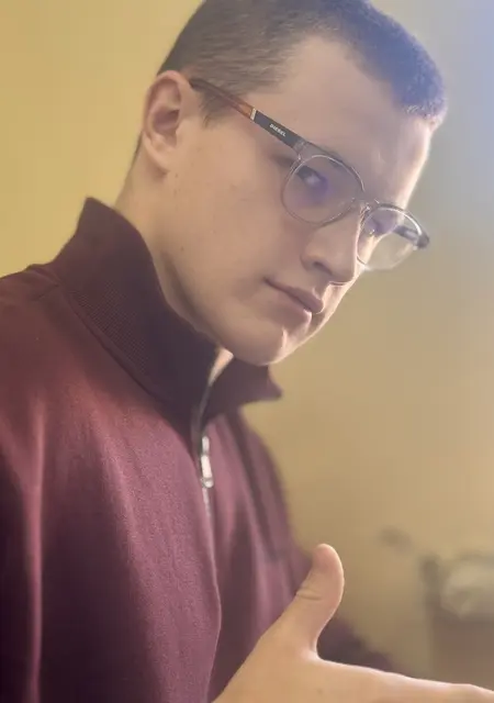 Я Иван, 19, знакомлюсь без обязательств в Кирове