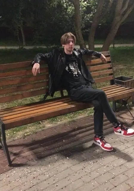 Я Георгий, 20, знакомлюсь без обязательств в Москве