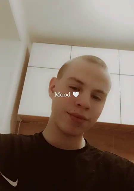 Я Foxy, 20, из Новокузнецка, ищу знакомство для открытые отношения