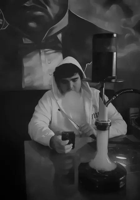 Я Рафаэль, 20, знакомлюсь без обязательств в Армавире