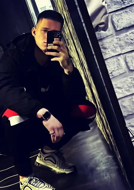 Я Максим, 23, из Норильска, ищу знакомства на одну ночь