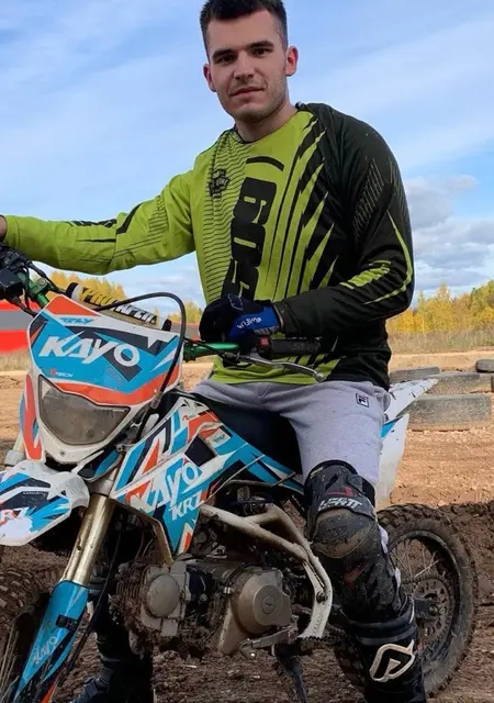 Даниил из Березников, ищу на сайте знакомства на одну ночь