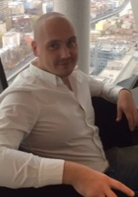 Я Сергей, 34, из Ялты, ищу знакомства без обязательств