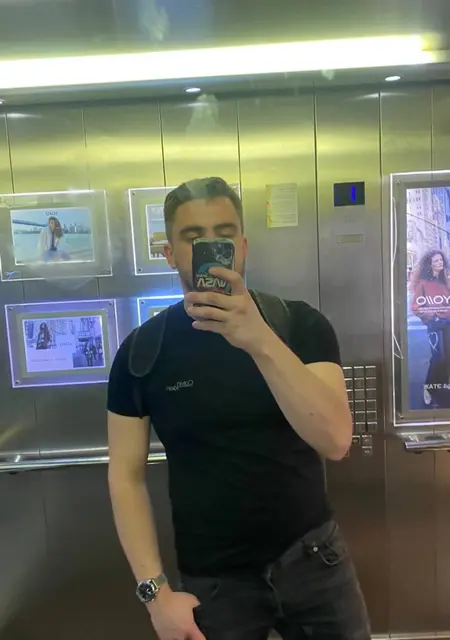 Алексей из Москвы, мне 24, познакомлюсь для открытые отношения