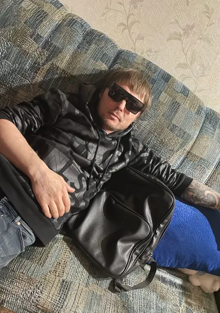 Я Serafim, 43, из Сыктывкара, ищу знакомство для открытые отношения