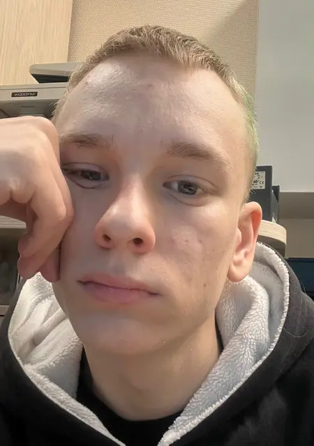 Егор из Владивостока, мне 21, познакомлюсь для приятного времяпровождения