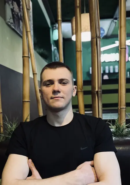 Я Дмитрий, 26, из Сочи, ищу знакомство для постоянных отношений