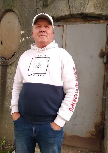 Я Александр, 63, знакомлюсь без обязательств в Санкт-Петербурге