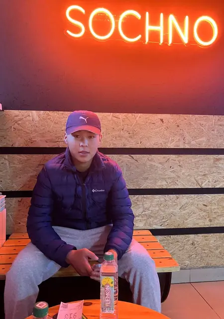 Я Arzhaan, 20, из Томска, ищу знакомство для вирта