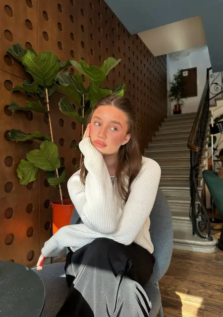 Я Кристина, 21, знакомлюсь для вирта в Сургуте