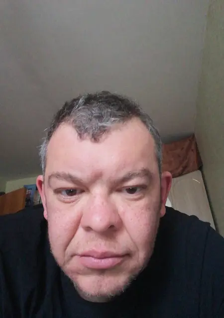 Я Денис, 42, из Самары, ищу знакомства без обязательств