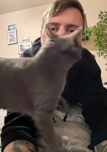 Иван из Пскова, мне 36, познакомлюсь без обязательств