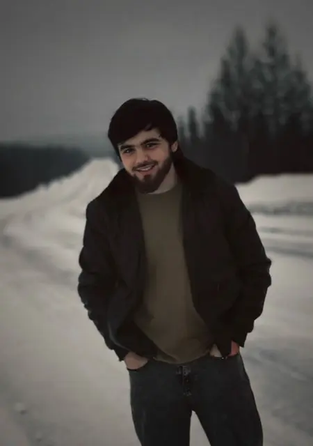 Иса из Салехарда, ищу на сайте открытые отношения