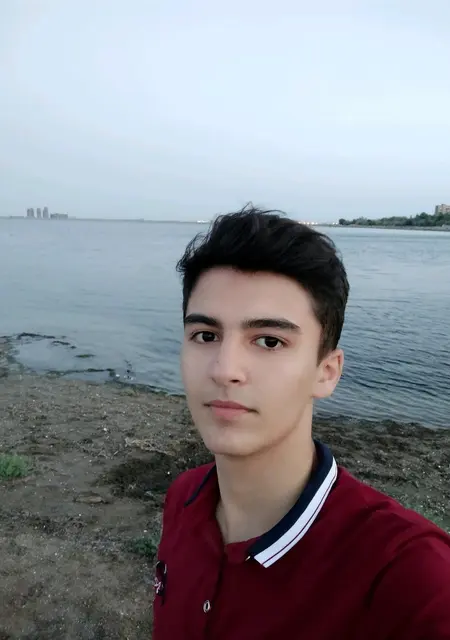 Я Рома, 25, из Усинска, ищу знакомство для вирта