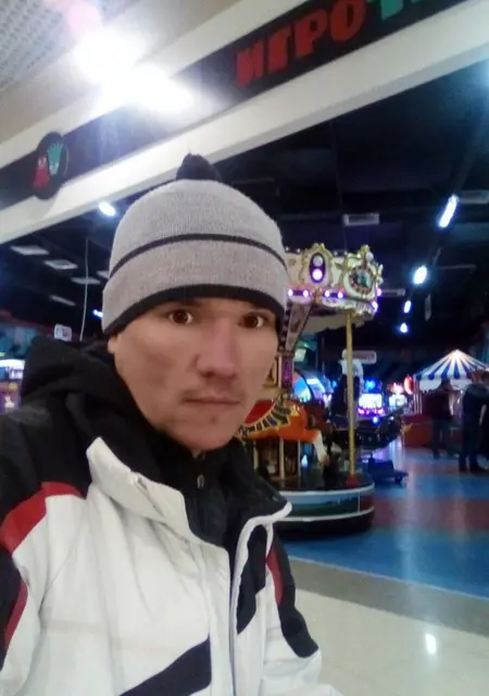 Сергей из Санкт-Петербурга, мне 38, познакомлюсь для дружбы