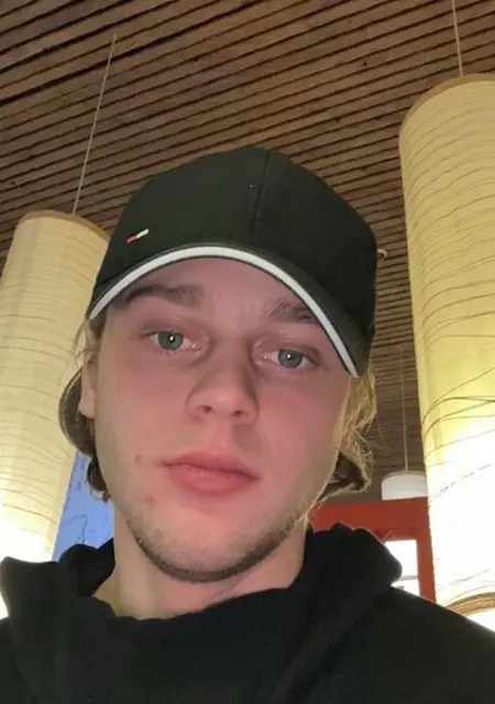 Павел из Москвы, мне 30, познакомлюсь для открытые отношения