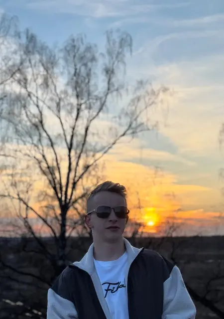 Никита из Обнинска, мне 25, познакомлюсь для приятного времяпровождения