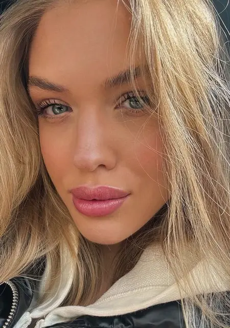 Я Вероника, 25, знакомлюсь для вирта в Ульяновске