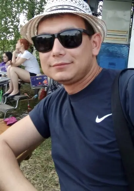 Андрей из Йошкар-Олы, мне 32, познакомлюсь на одну ночь