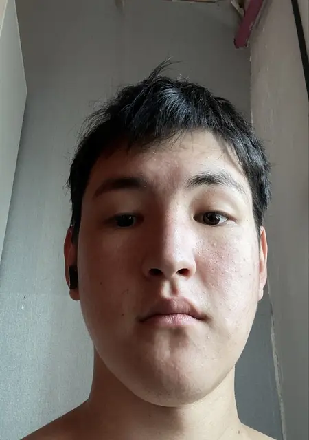 Я Олег, 18, из Томска, ищу знакомство для вирта