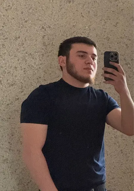 Гаджи из Махачкалы, мне 28, познакомлюсь для приятного времяпровождения