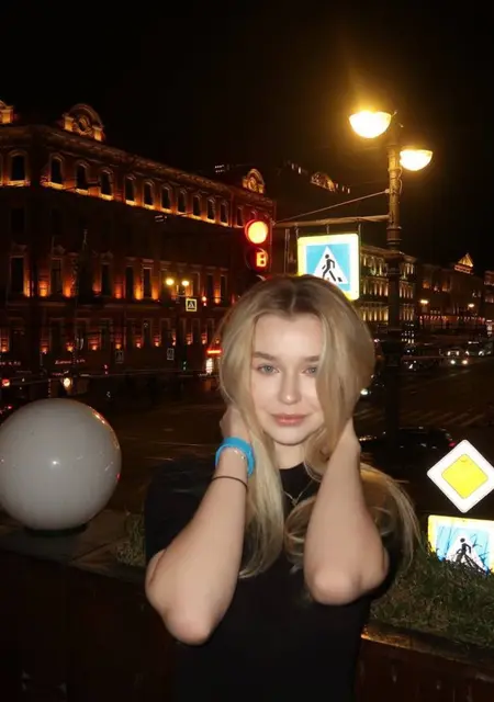 Александра из Санкт-Петербурга, ищу на сайте знакомства на одну ночь