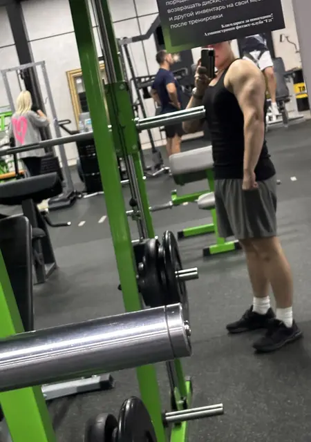 Я Алексей, 18, знакомлюсь на одну ночь в Сочи