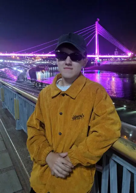 Я Данил, 22, из Москвы, ищу знакомство для приятного времяпровождения