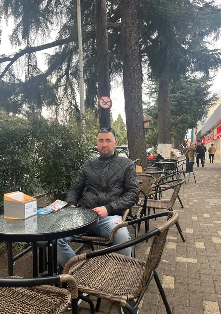 Vladimir из Сочи, мне 39, познакомлюсь без обязательств