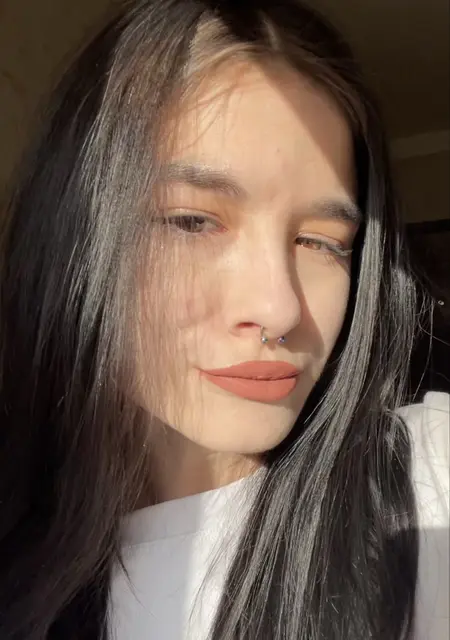 Я Акула, 20, из Санкт-Петербурга, ищу знакомство для приятного времяпровождения