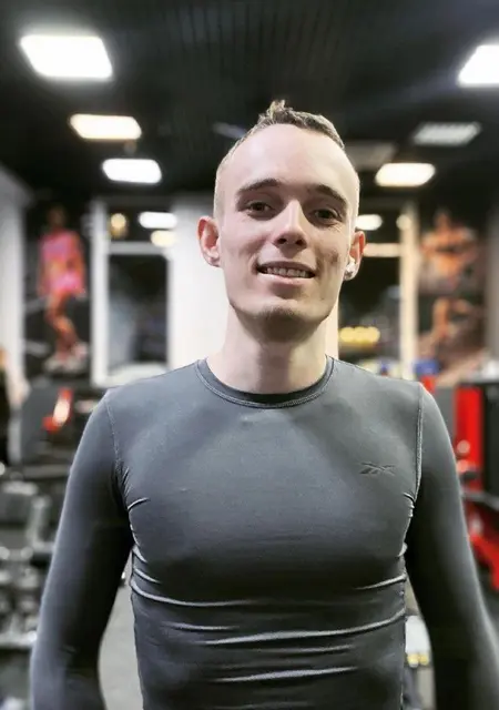 Я Никита, 21, из Хабаровска, ищу знакомства без обязательств