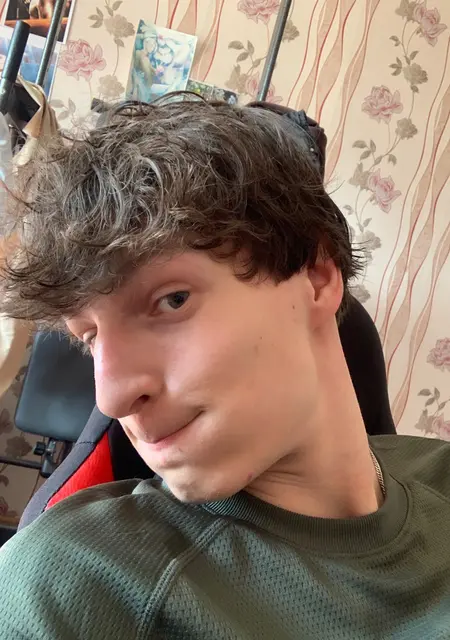 Александр из Магнитогорска, ищу на сайте знакомства без обязательств