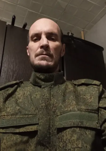 Юрий из Воронежа, мне 43, познакомлюсь для открытые отношения